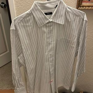 Hugo Boss mens white button down with black stripes shirt size 17 1/2 34/35